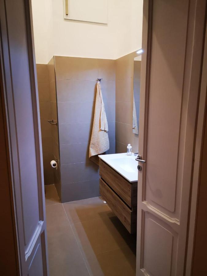 Casa Cupiello Via Chiaia - Casa Vacanze Ad Uso Esclusivo Naples Luaran gambar