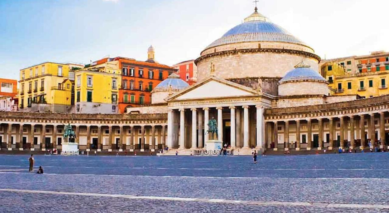 Casa Cupiello Via Chiaia - Casa Vacanze Ad Uso Esclusivo Naples Luaran gambar